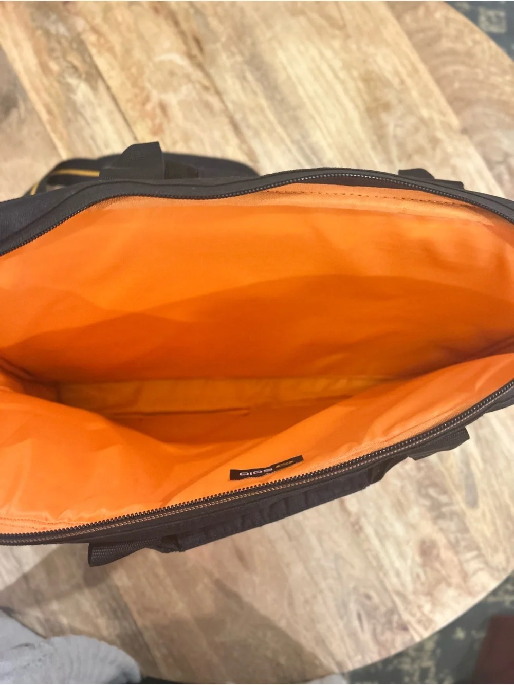 Solo black/orange computer bag 3 compartments